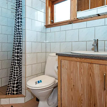 8 Person In Hovborg-by Traum