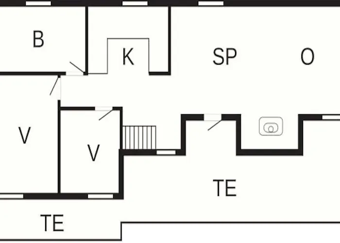 8 Person In Hovborg-by Traum